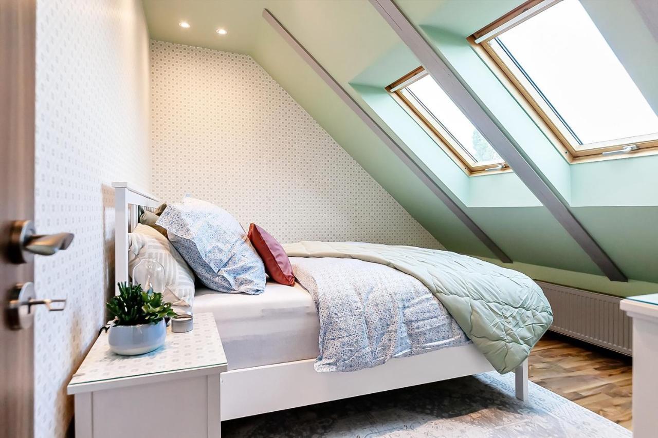 Attic Apartment On Waterfront / View / Netflix 布拉格 外观 照片