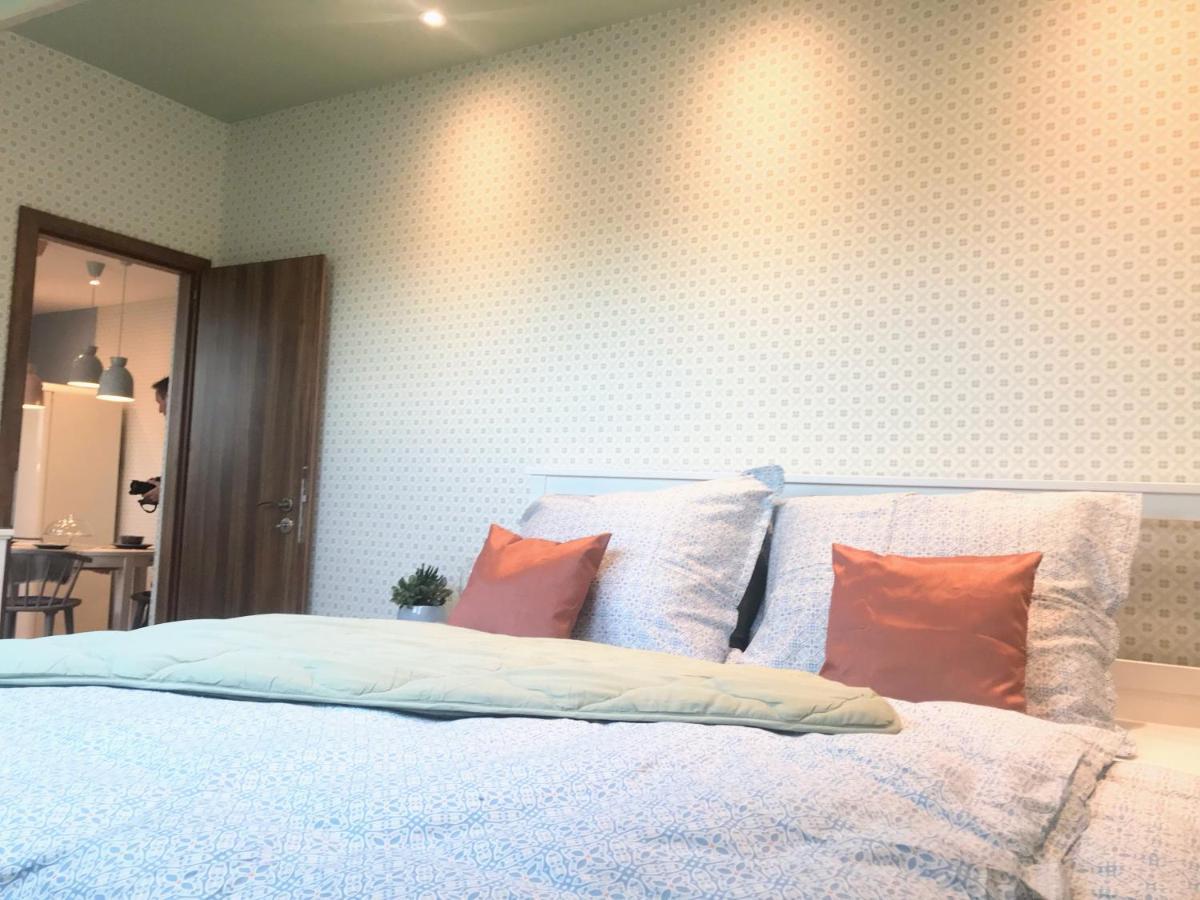 Attic Apartment On Waterfront / View / Netflix 布拉格 外观 照片