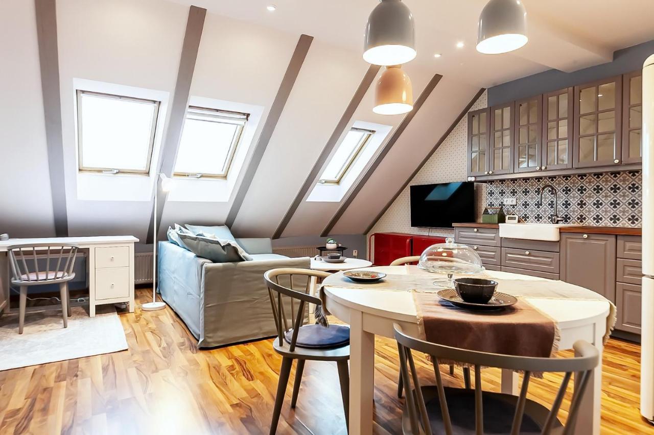 Attic Apartment On Waterfront / View / Netflix 布拉格 外观 照片