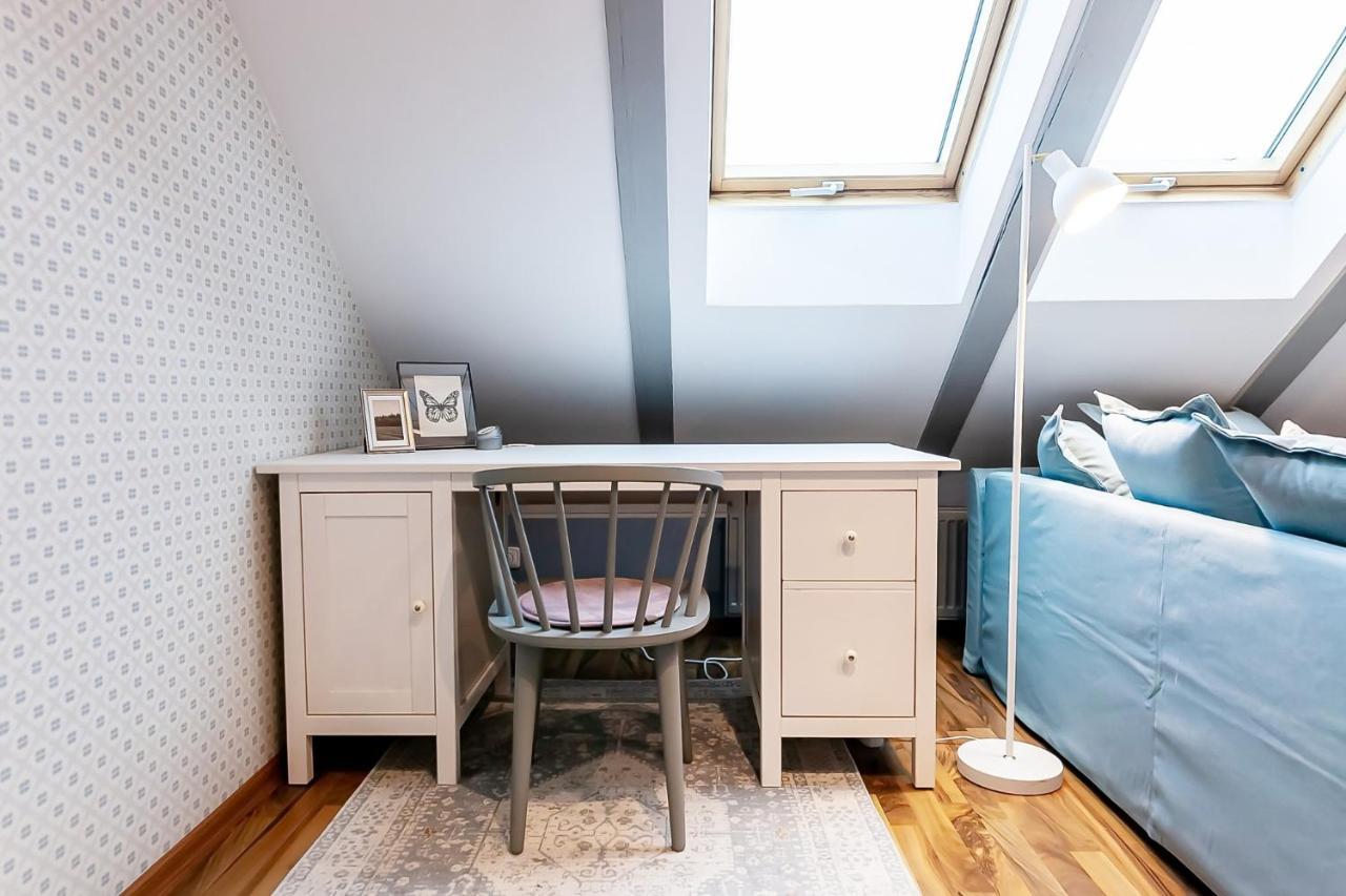 Attic Apartment On Waterfront / View / Netflix 布拉格 外观 照片